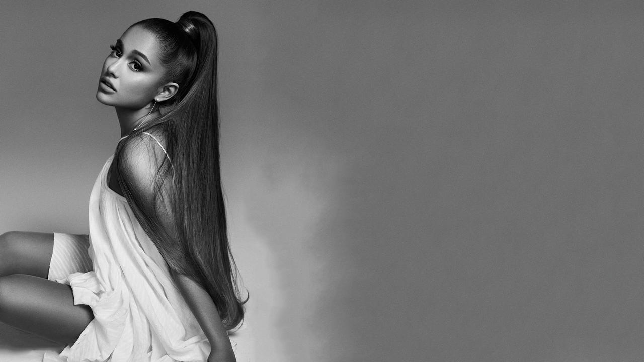 Another Ariana Grande Wallpaper By Legendaryronin On Deviantart Another Ariana Grande Wallpaper By Legendaryronin On Deviantart