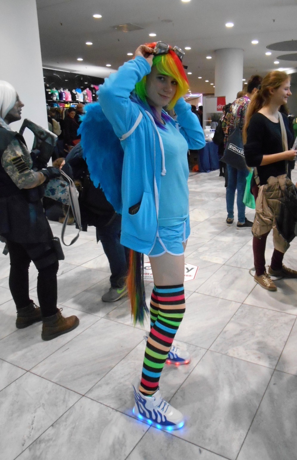 FBM 2016 cosplay: Rainbowdash humanisation