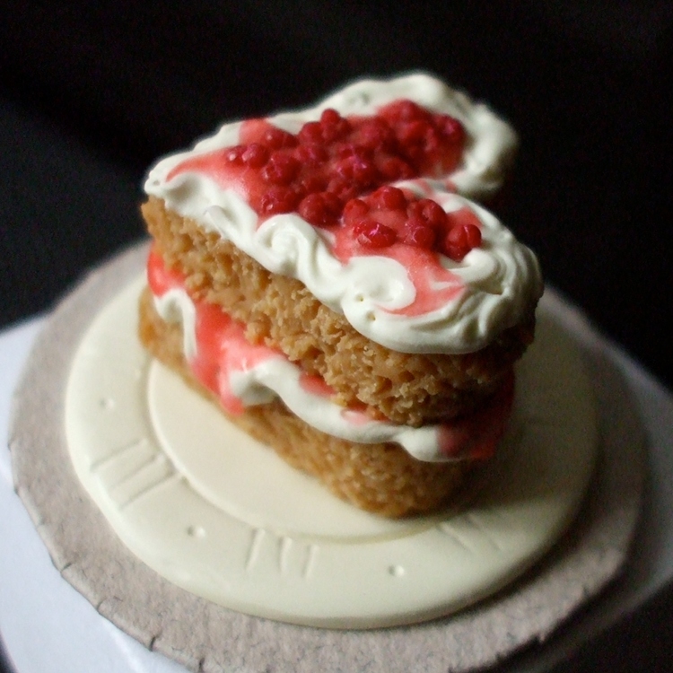 valentinies raspberry sponge