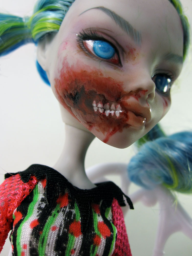 MH Custom - Zombified Ghoulia