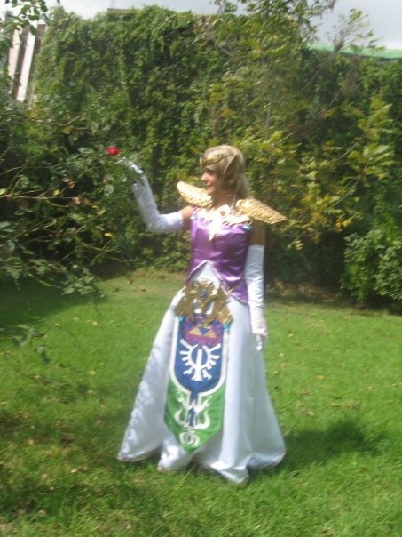 Zelda Cosplay 3 At Garden