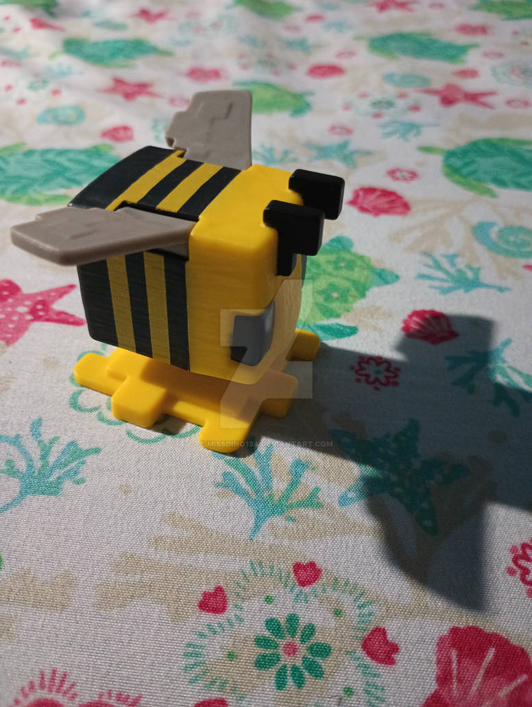 Minecraft Bee Deviantart A Minecraft Bee by MissDino13a on DeviantArt