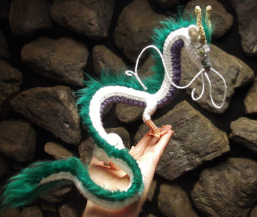 Haku Amigurumi - Precarious Perch