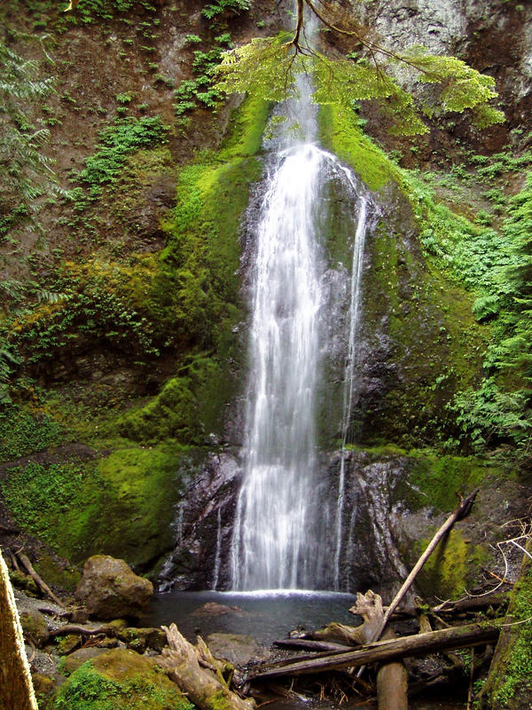 Marymere Waterfalls Stock