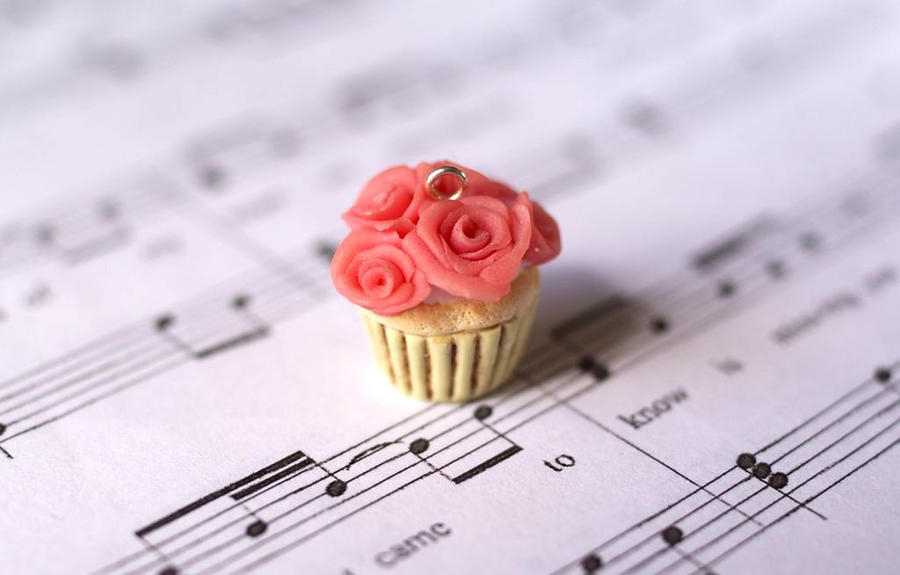 Vintage Rose Cupcake