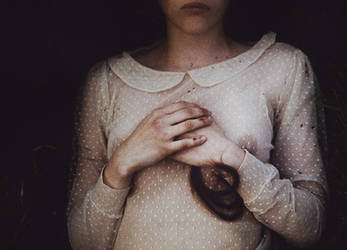 She is dead but lately started to blossom. by laura-makabresku