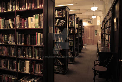 Hall Linen Library