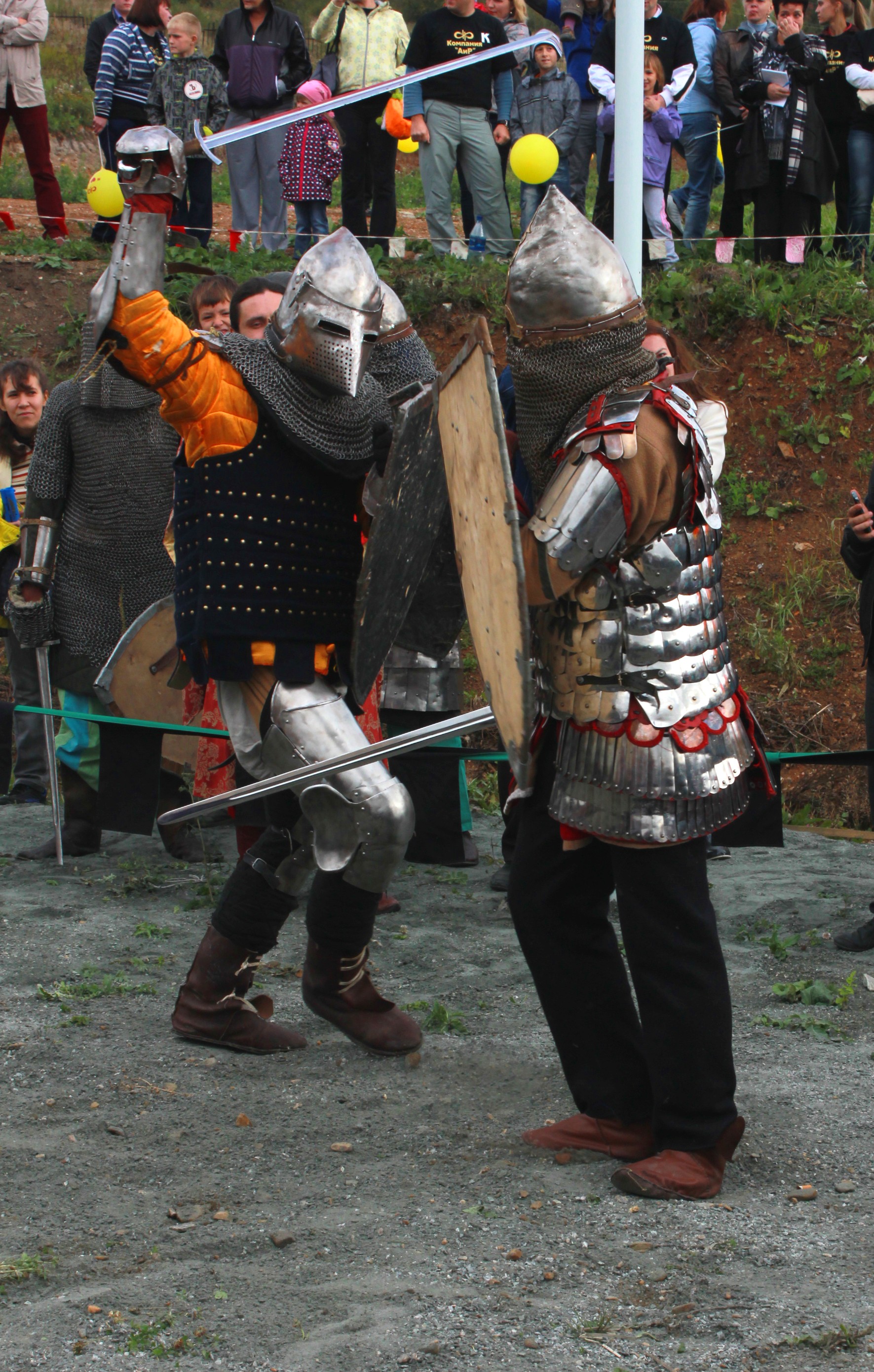 Reconstruction of knightly tournaments