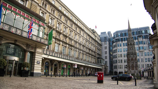 Charing Cross - london in lockdown