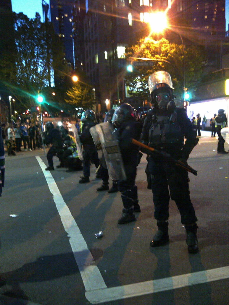 Bc Riot Riot Police 2011 Vancouver Riots by LifetimeInstance on DeviantArt