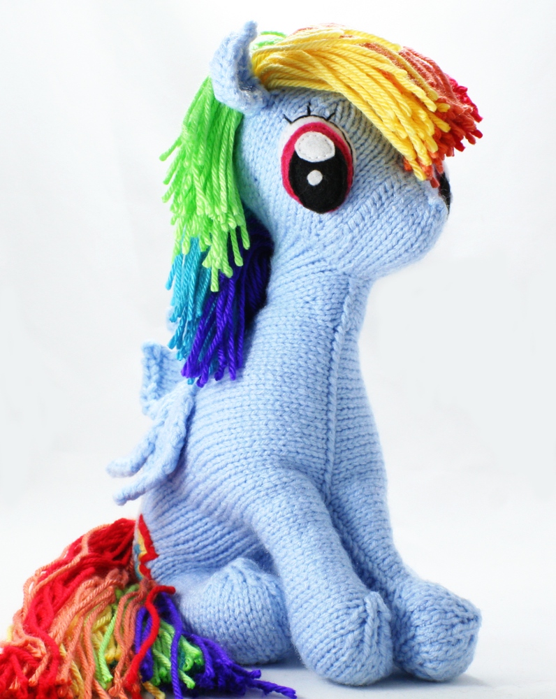 First Big Rainbow Dash - Knitted Plush