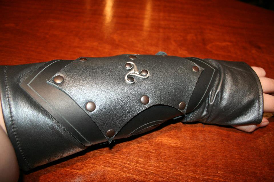 Leathe glove and bracer