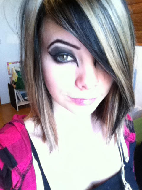 Black And Blonde Emo Scene Hair By Steina11 On Deviantart