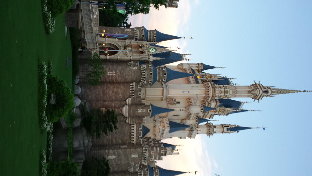 Disneyland by Curulin Disneyland by Curulin