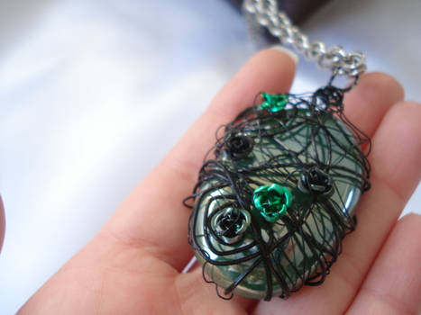 Green black pendant 1