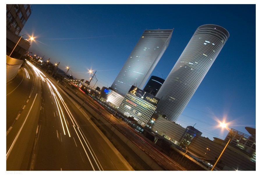 Azrieli View