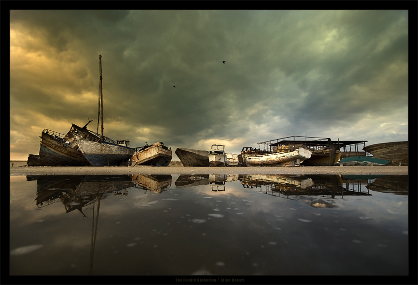 The Family Gathering by gilad