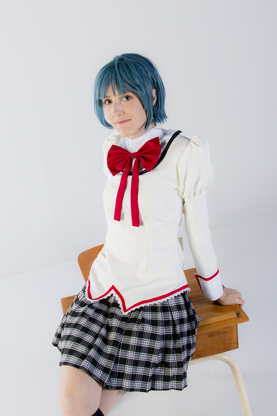 Miki Sayaka 7 - Desk