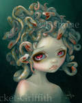 Pale Medusa by jasminetoad