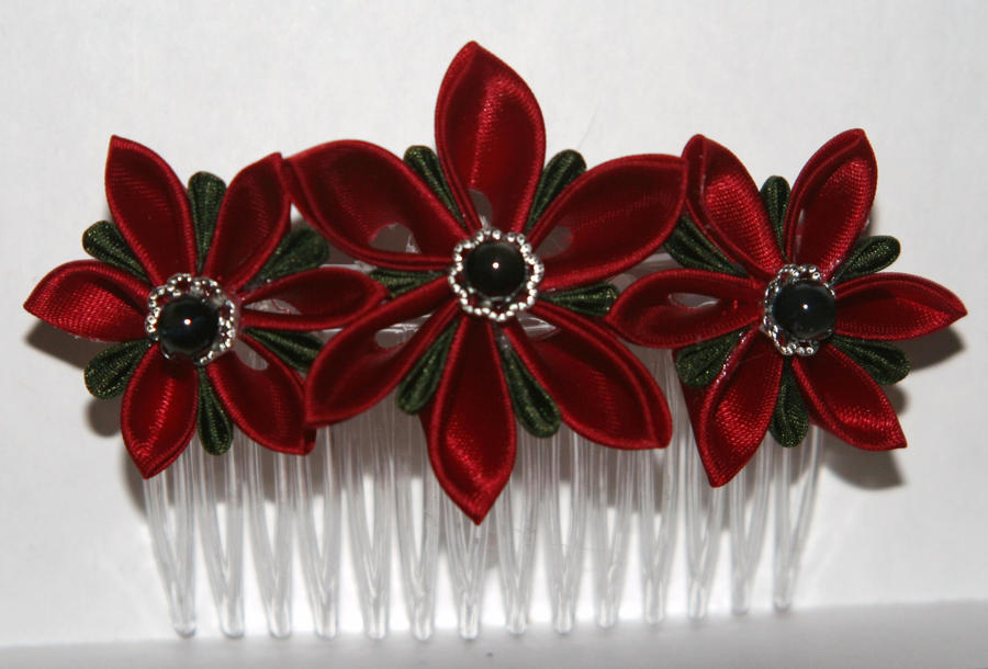 Bride's Maid Kanzashi Comb 3