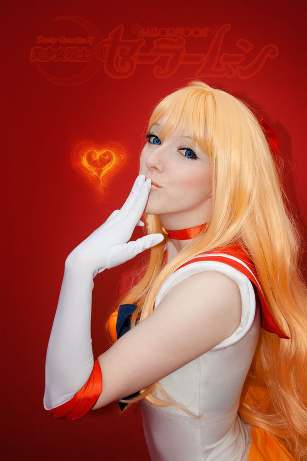 Sailor Moon: Sailor Venus Cosplay