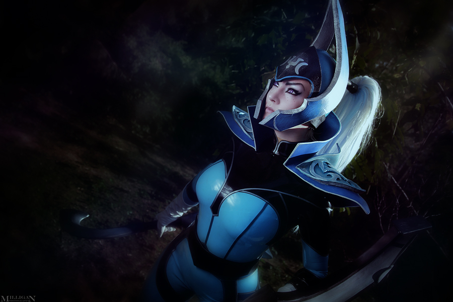 DotA 2 - Luna - On the hunt!