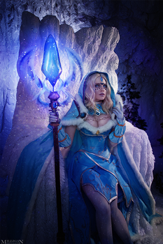 DotA 2 - Crystal Maiden Arcana