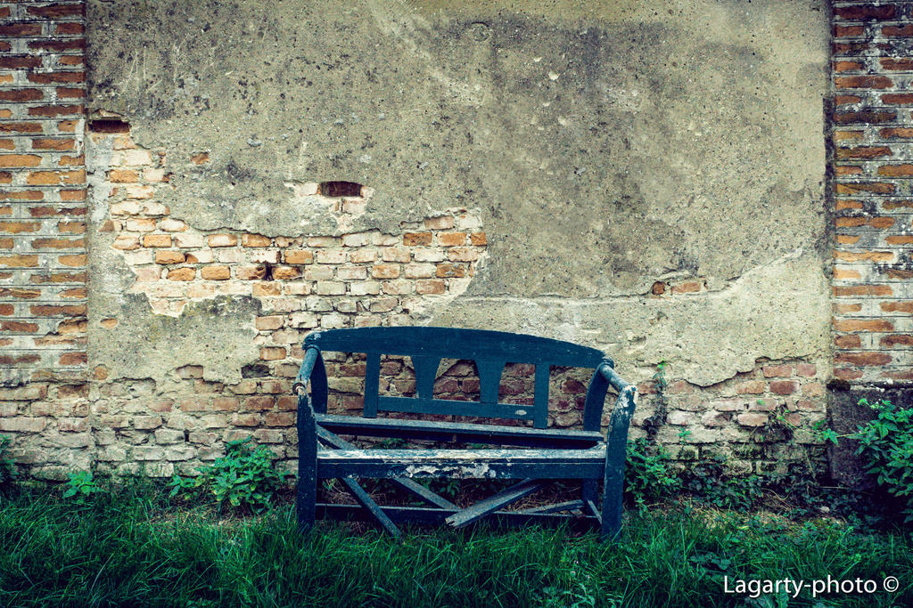 Forgot Bench Filigrana by canfora-g on DeviantArt