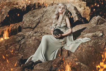 Daenerys Targarien Bride Cosplay