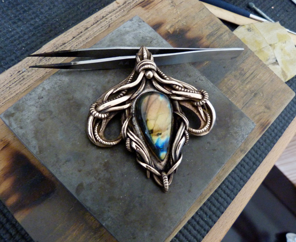 Progress2 - pendant