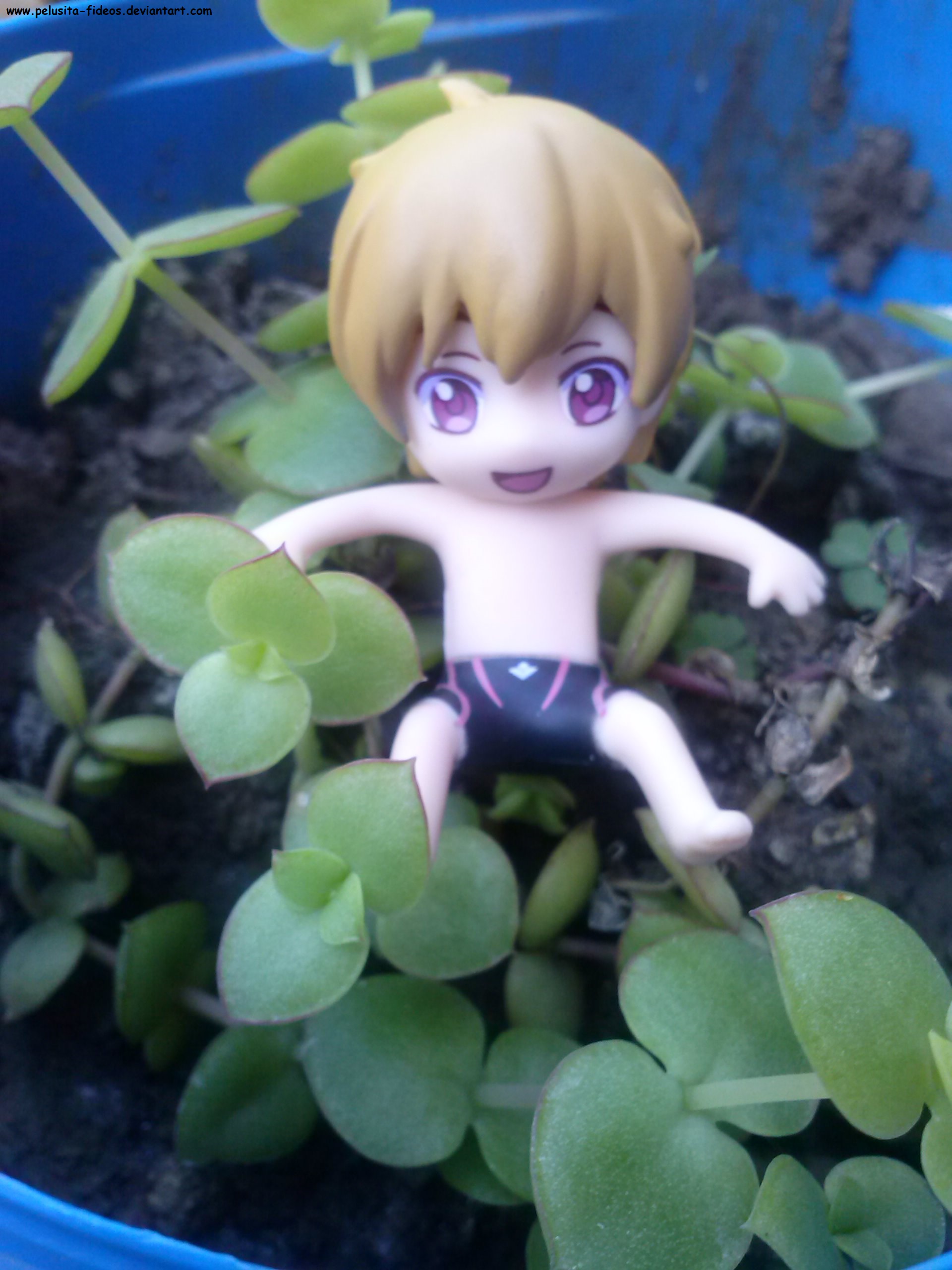 Nagisa stop playing with the plants!