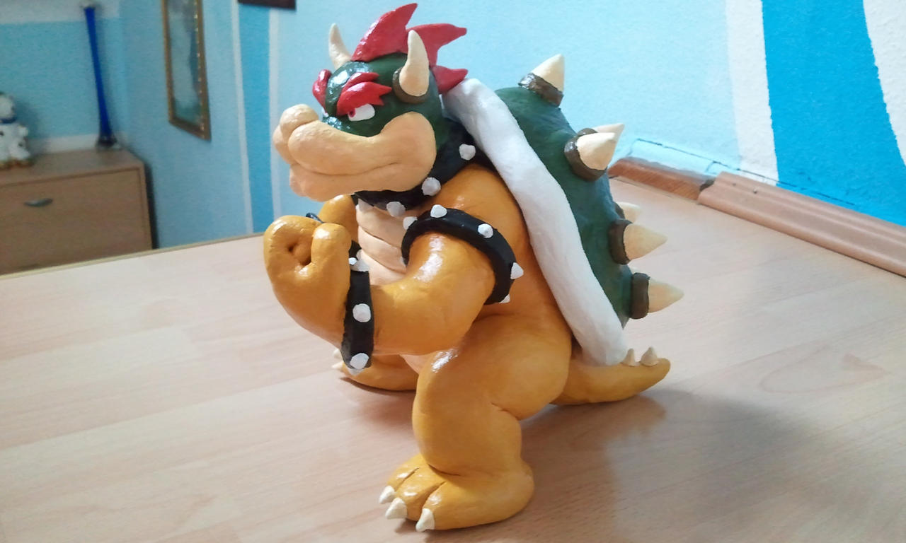 KING BOWSER sculpture