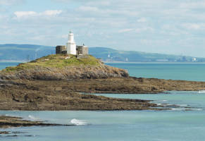 Sunlit lighthouse - Bracelet Bay