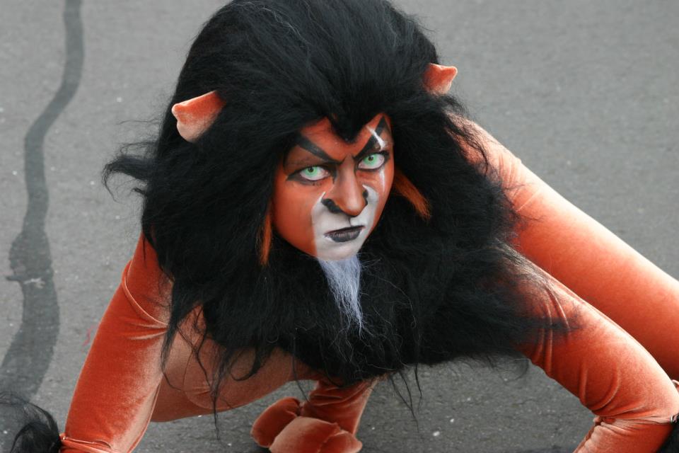 Scar Costume  Scar halloween costume, Lion king costume, Scar makeup