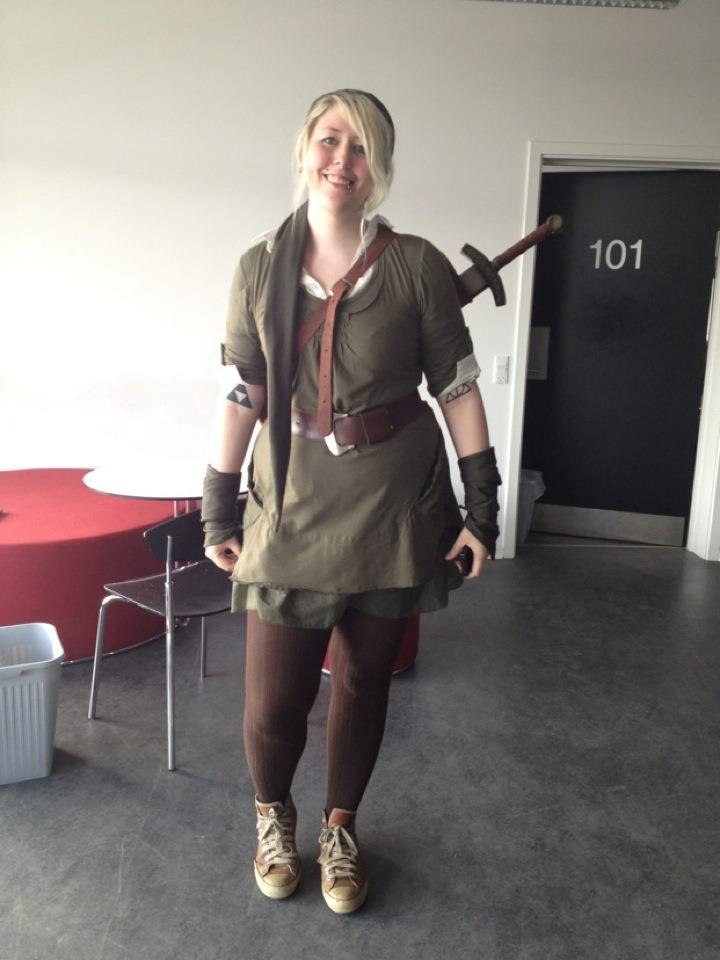 Cosplaying as Link for my last day in school-front