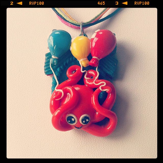 Octo Balloon by Merlyn-Wooden