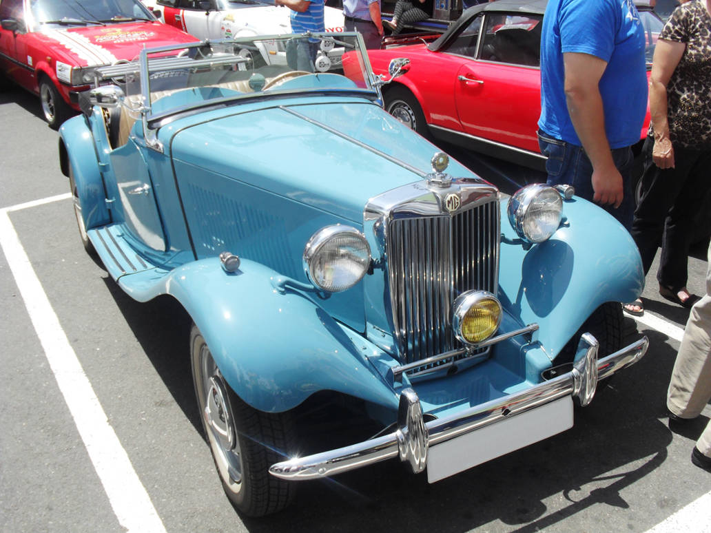 Very old MG car by MikeKalashnikov3000 on DeviantArt