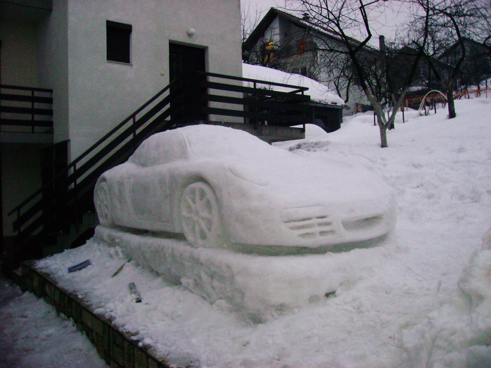 SNOW Porsche cayman