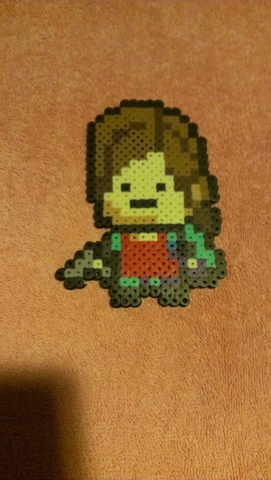 Perler Beads Ellie (the last of us)