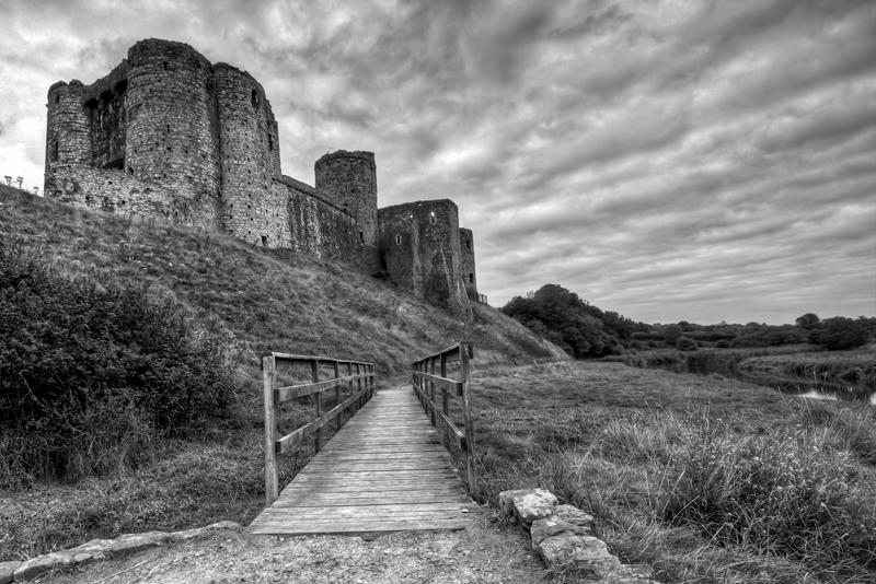 Kidwelly in Mono