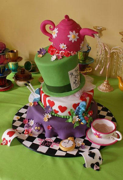 Alice in Wonderland Cake