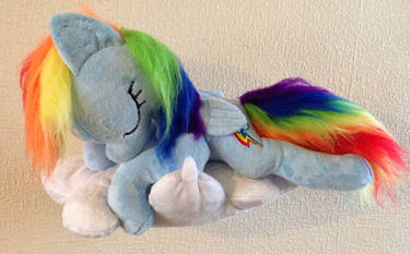 Sleepy Dashie on her cloud