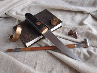 Sacral Knife