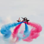 Red Arrows V by toosas