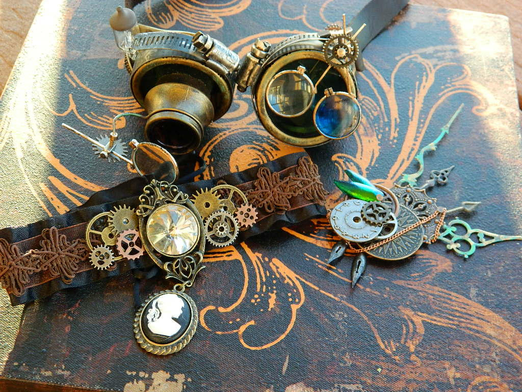 Steampunk Accessories by EMasqueradeGallery on DeviantArt