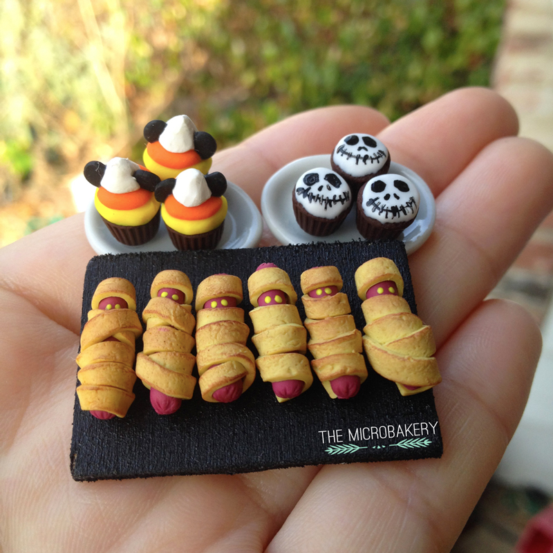 Halloween Cupcakes and Hot Dogs