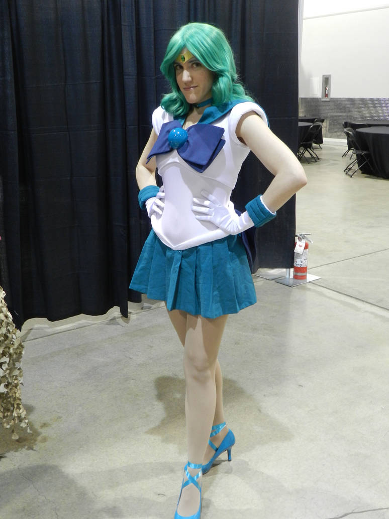 LevelUp Expo 2014 Sailor Moon by DemonLordCosplay on DeviantArt