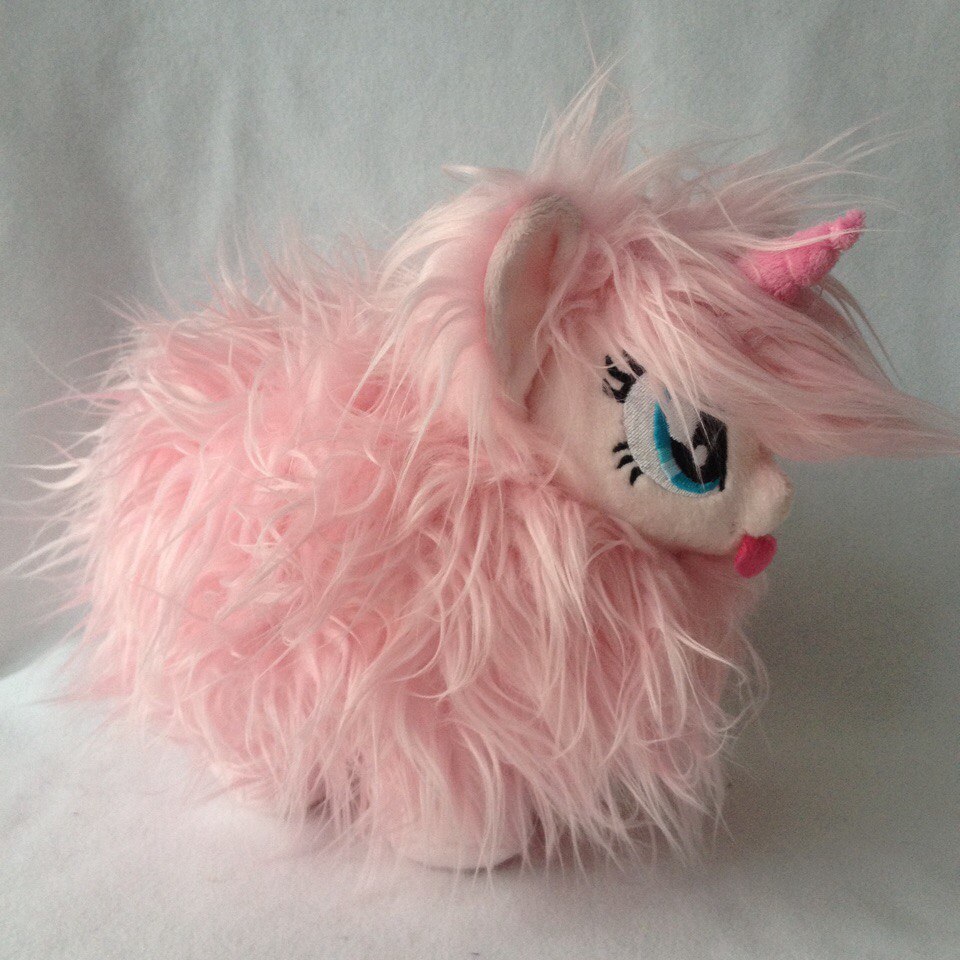 Plushie Fluffle Puff with horn