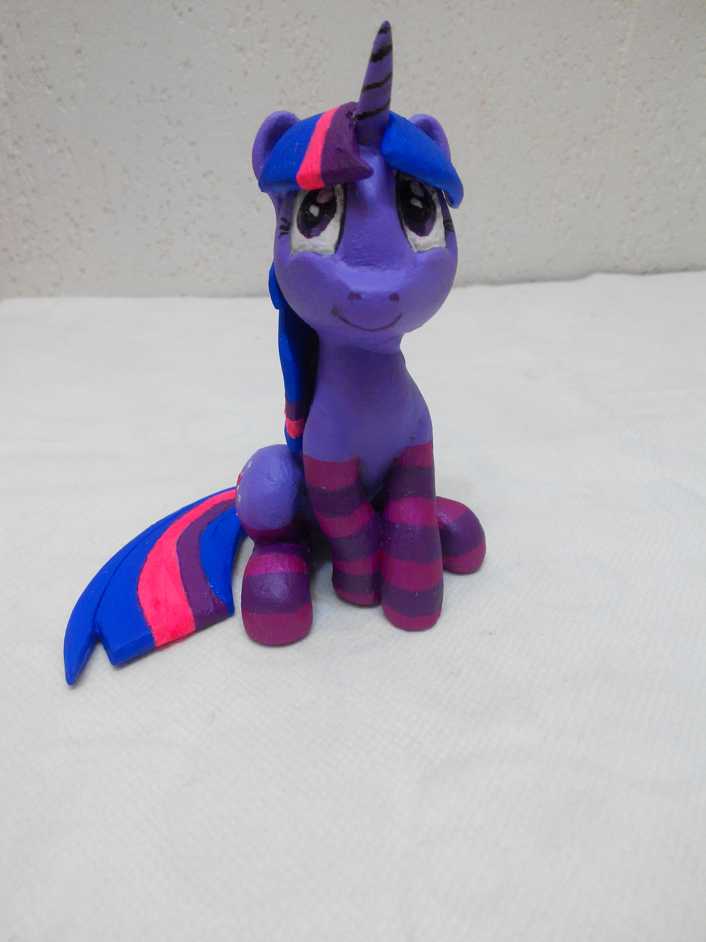 Twilight Sparkle in socks