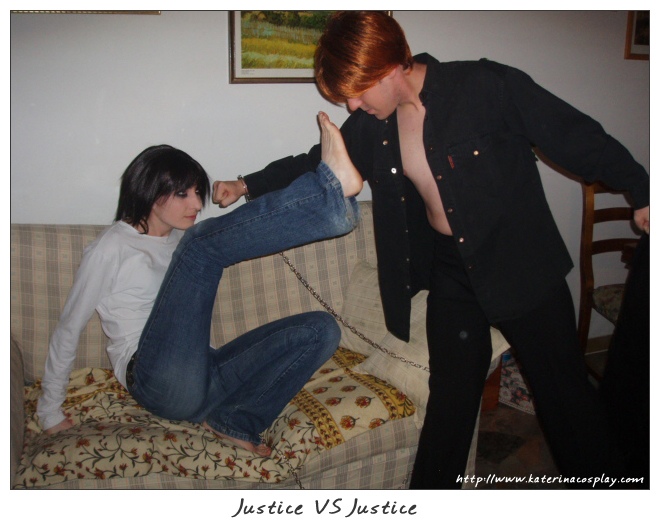 Death Note Cosplay - L Vs Kira